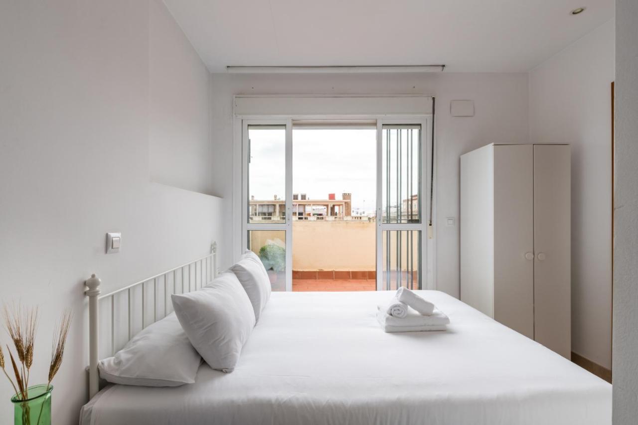 Holi-Rent Apartamento Resitur Seville Exterior photo