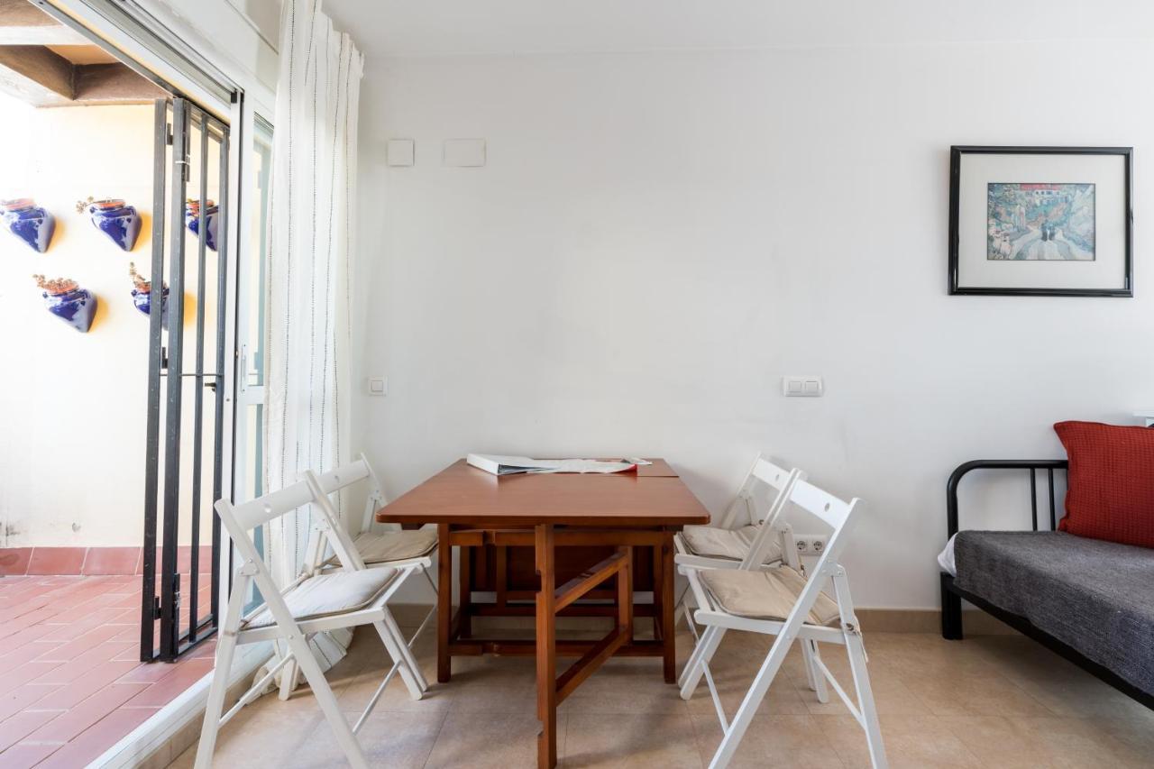 Holi-Rent Apartamento Resitur Seville Exterior photo