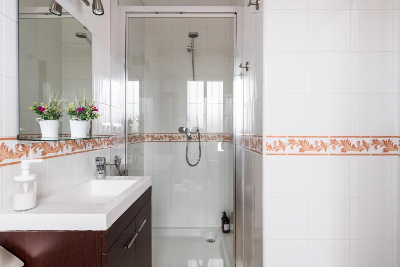 Holi-Rent Apartamento Resitur Seville Exterior photo