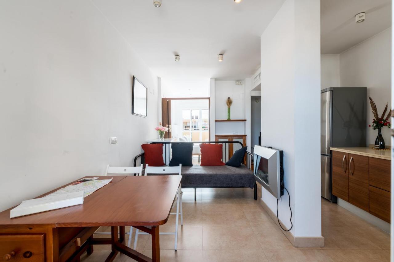 Holi-Rent Apartamento Resitur Seville Exterior photo